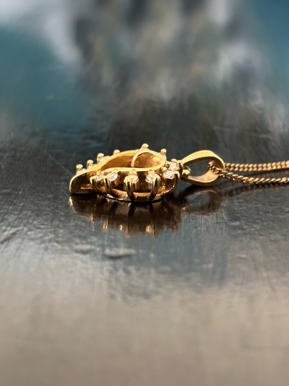 10k Gold Diamond Heart Pendant - Picture 4 of 11